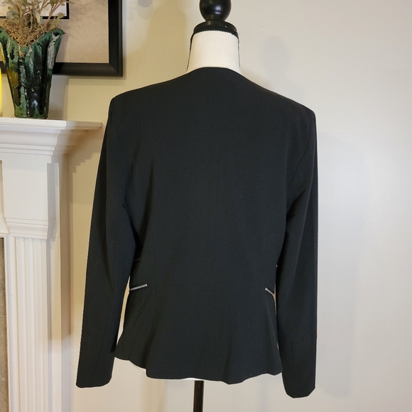 Premise Studio Zipper Detailed Blazer - Picture 6 of 8